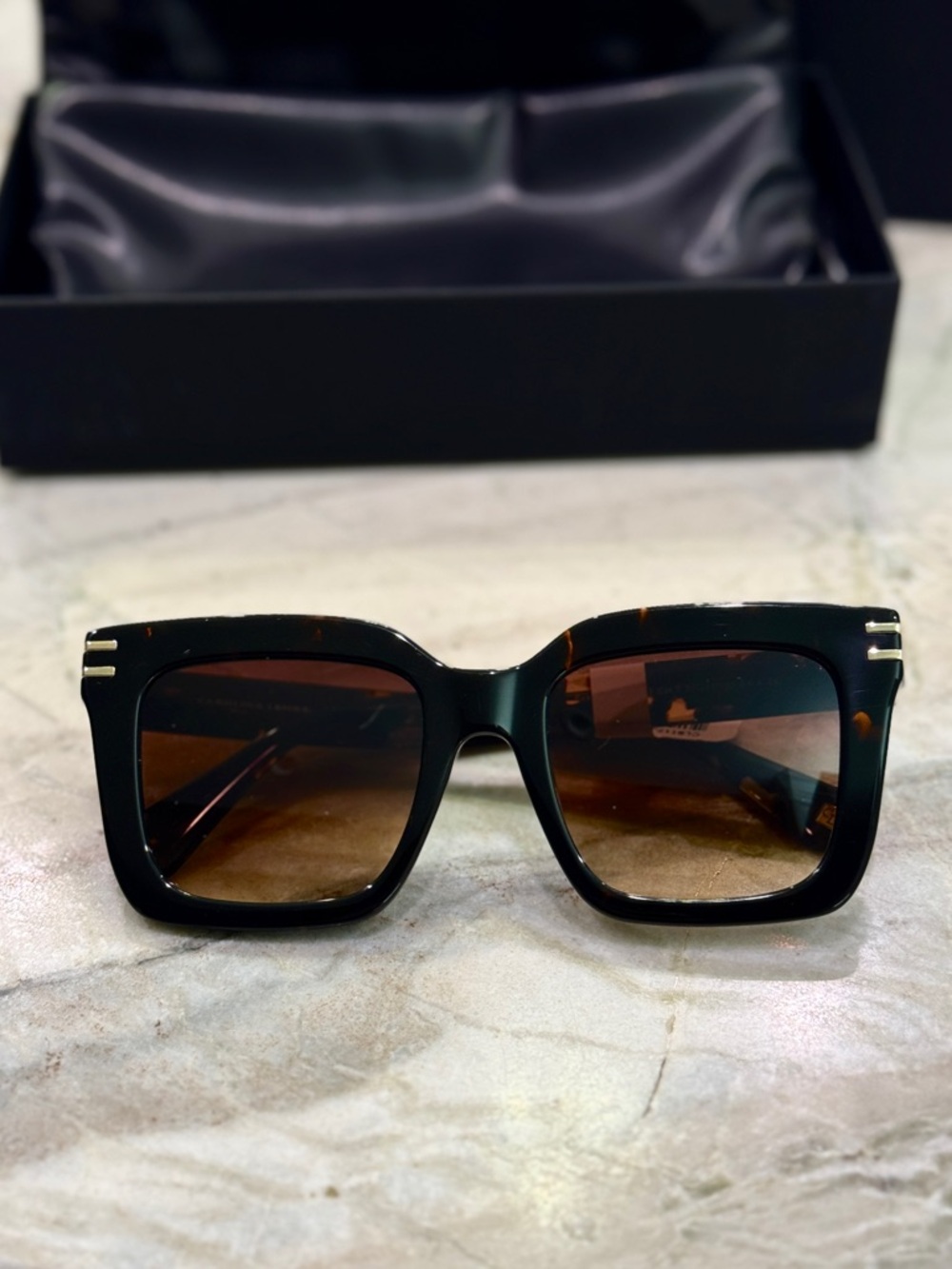 NWT! Carolina Lemke Everest Sunglasses CL9117-02 Black Yellow Demi Square + Case